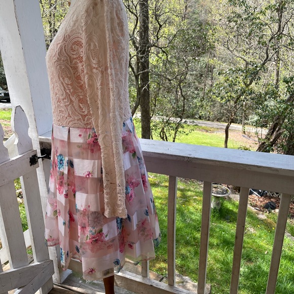 Teeze Me Floral & Lace Dress 15 Jr. FREE SHIP - Picture 3 of 4